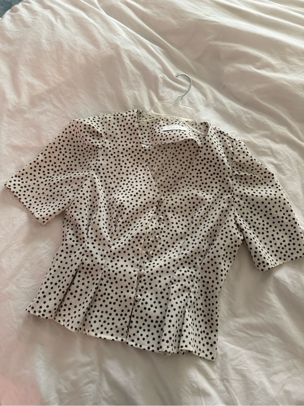 White Short-Sleeve flower Print Button Front Blouse